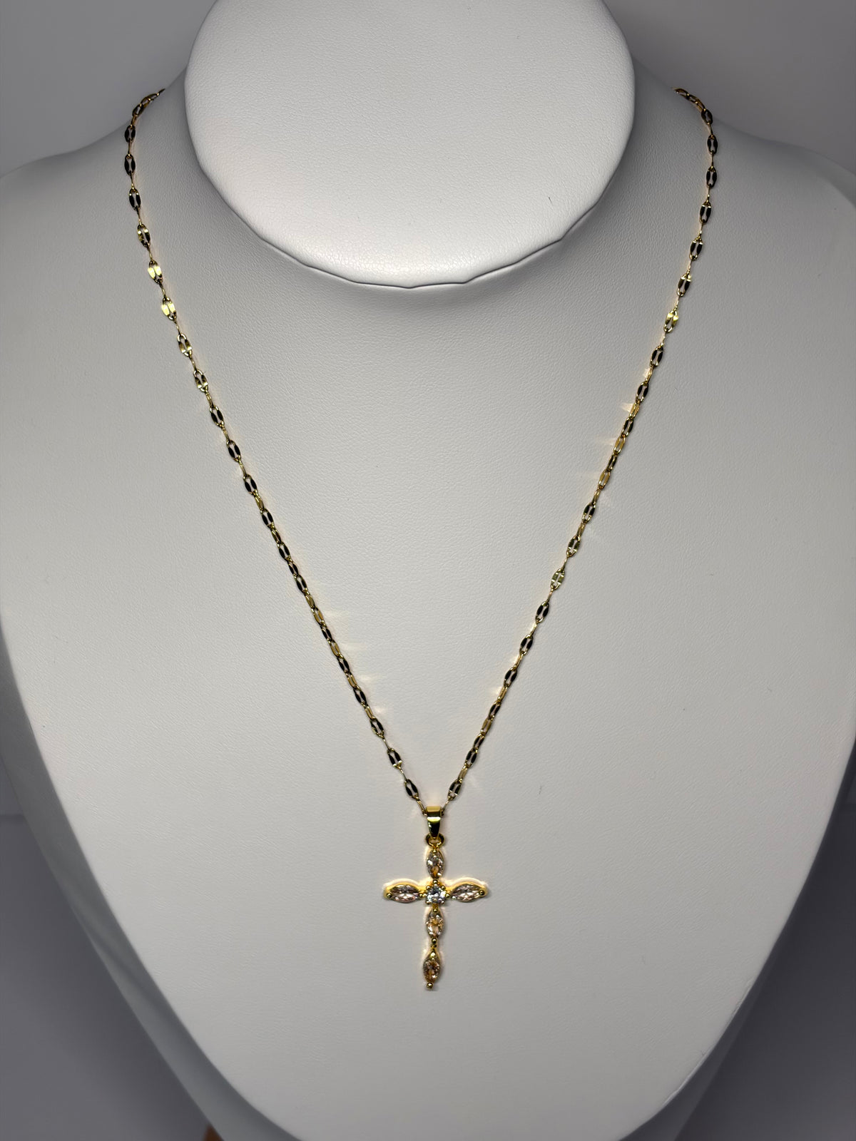 Collier Judith